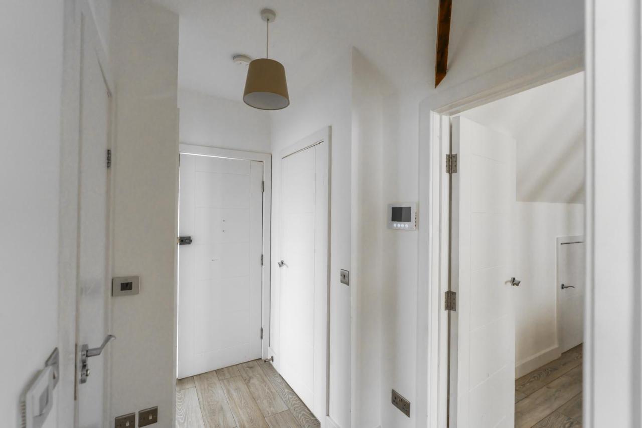 Top Floor Apartment High Street Kensington London Kültér fotó